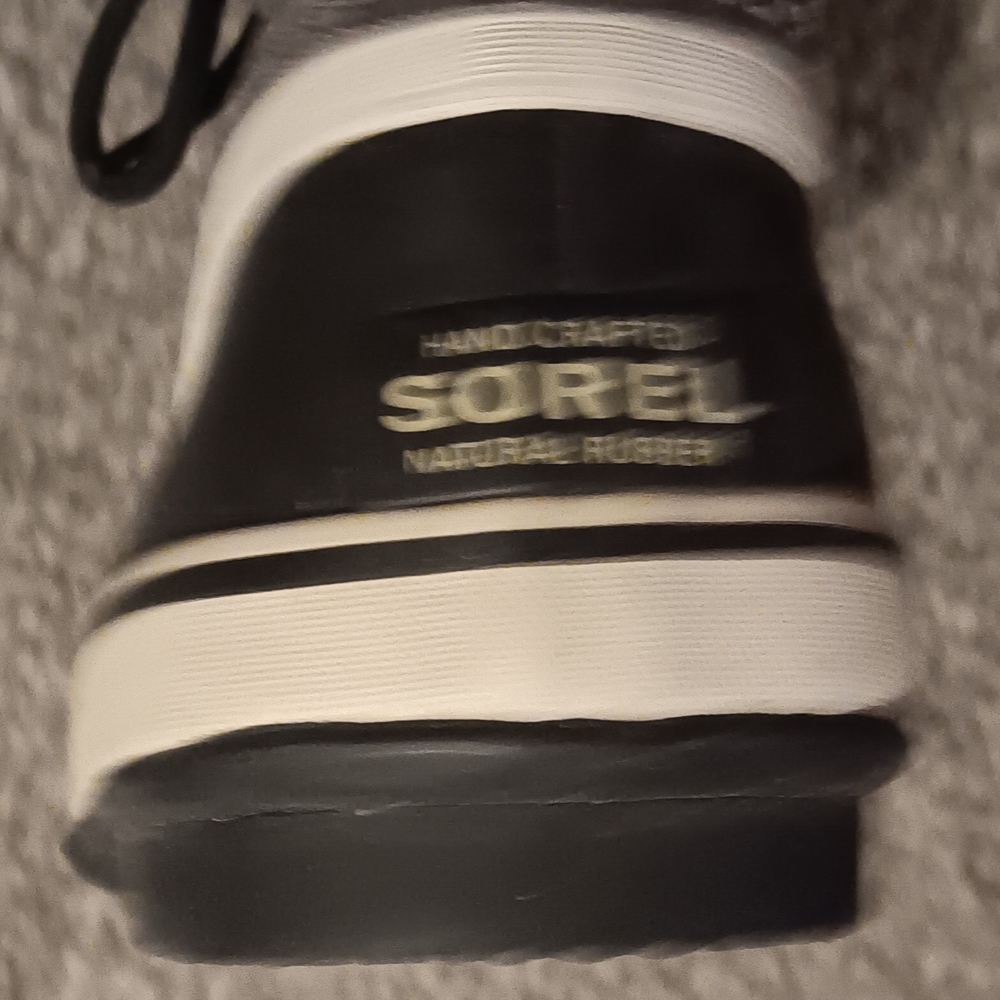 Sorel Black and Gray Lace Up Boots - Picture 13 of 13